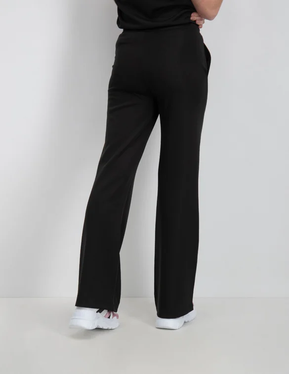 Ambika Broek Georgeanne