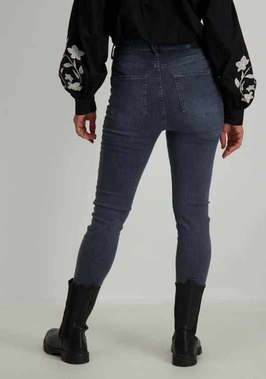 Cup of Joe Jeans Lisa