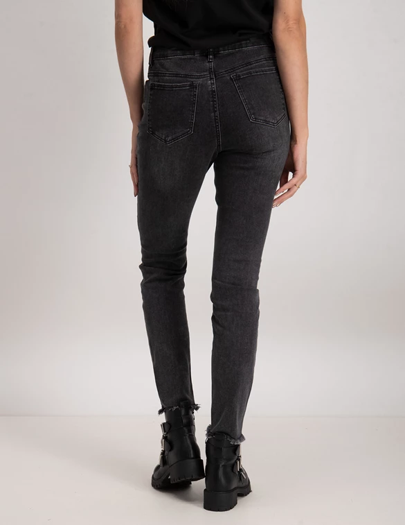 Geisha Jeans with studs at pocket 11843-24