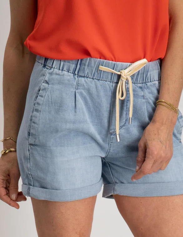 Geisha Shorts pleads 21307-10