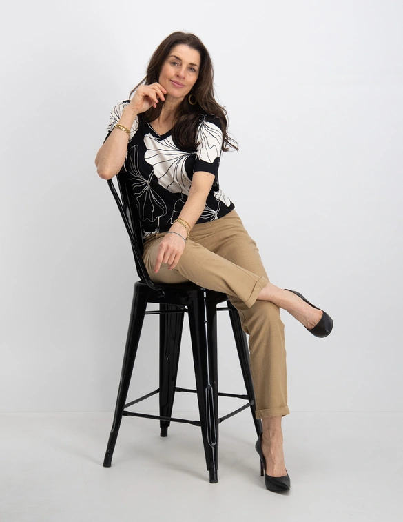 Geisha T-shirt V-neck AOP 32401-60 JAZZ
