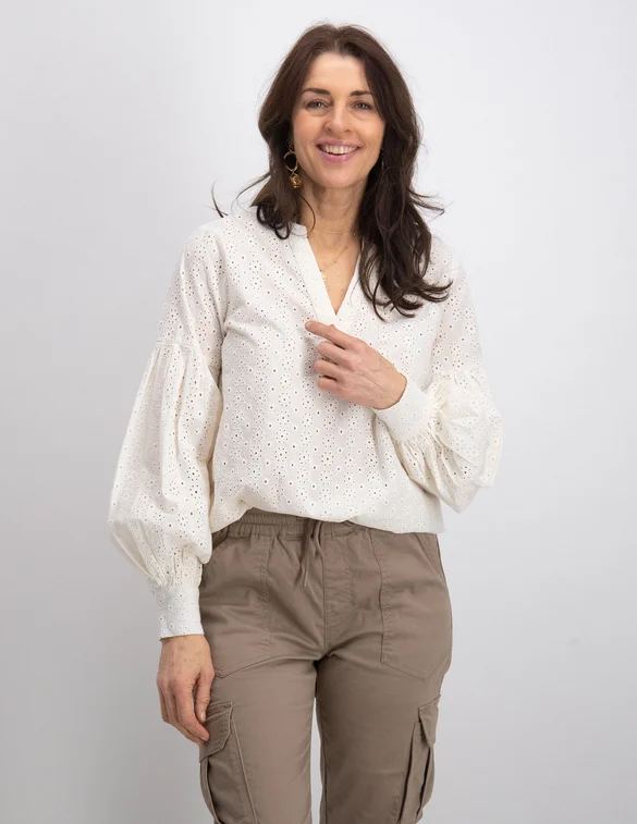 Geisha Top broidery angl 33054-31