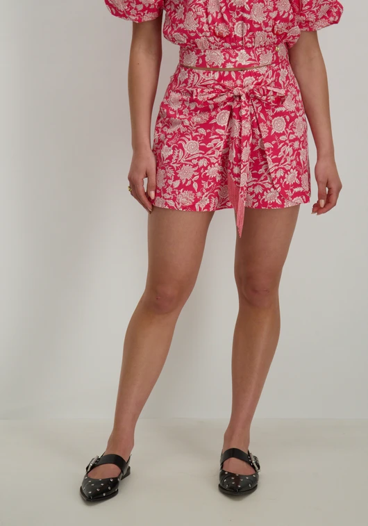 Harper & Yve MILA SHORT SS25C101