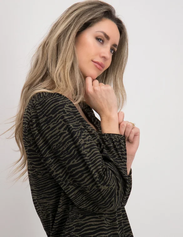 Jacqueline de Yong JDYKIRKBY LILJE L/S AOP TOP JRS 15244525