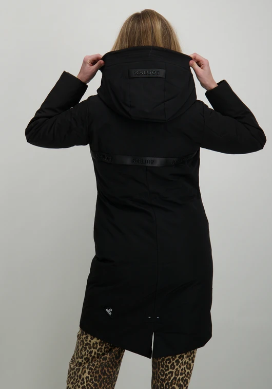KHUJO CHARLYN4 1222CO243