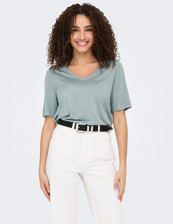 Only ONLELISE S/S V-NECK TOP JRS 15257390