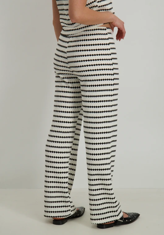 Only ONLEVA STRIPE WIDE LEG PANT CS JRS 15348629