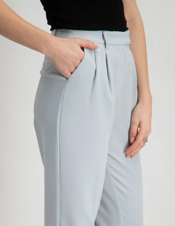 Only ONLEVILA-LANA HW CARROT PANT CC TLR 15206530