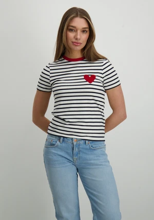 Only ONLHEART LIFE S/S TEE JRS NOOS 15318959