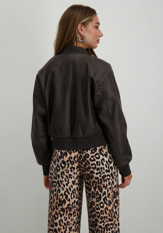 Only ONLJANE FAUX LEATHER WASHED BOMBER 15314240