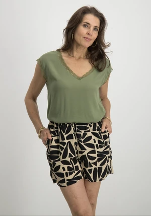Only ONLJASMINA S/S V-NECK LACE TOP NOOS 15252241