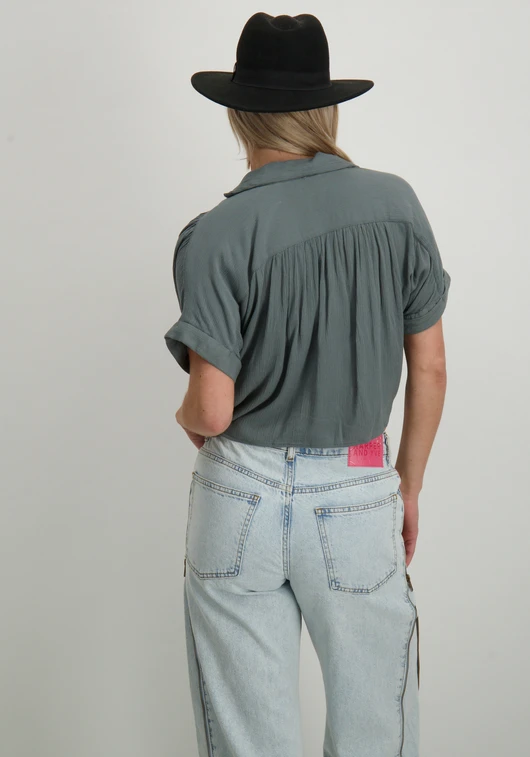 Only ONLPAULA LIFE S/S TIE SHIRT WVN NOO 15281497