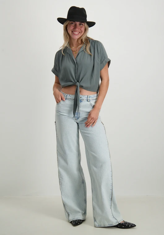 Only ONLPAULA LIFE S/S TIE SHIRT WVN NOO 15281497