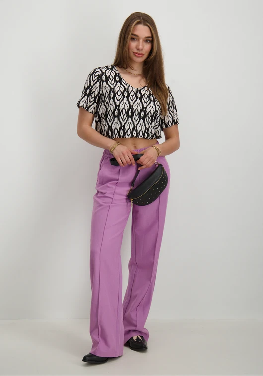 Only ONLSUSAN S/S V-NECK TOP WVN NOOS 15325014