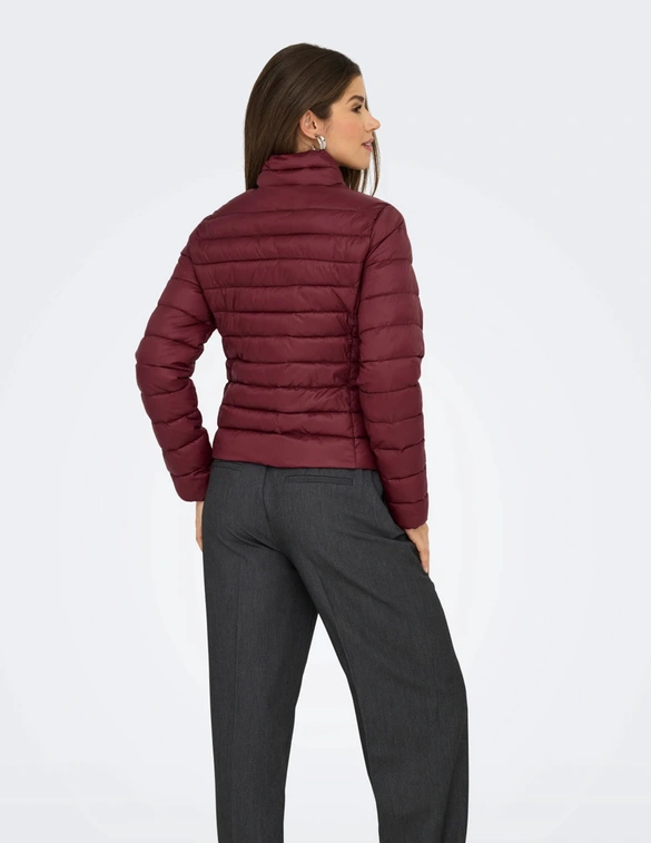 Only ONLTAHIA LW QUILTED JACKET OTW NOOS 15351967