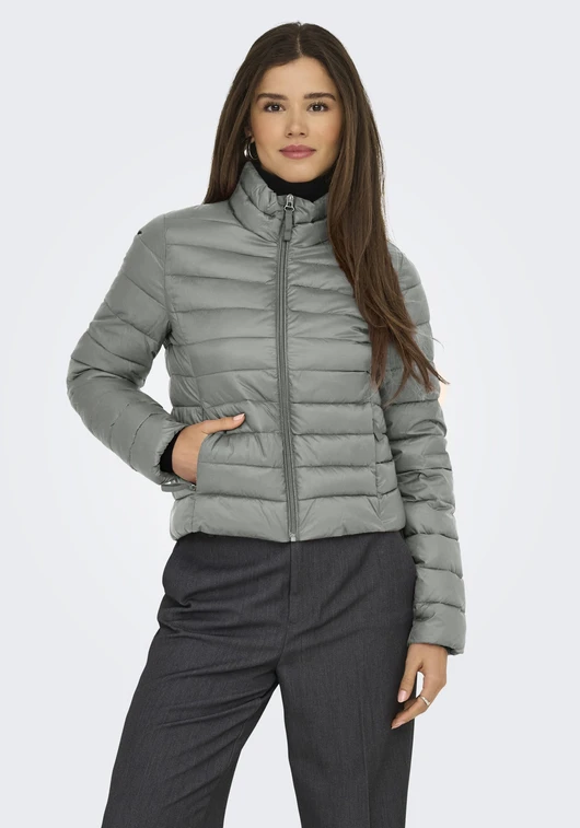 Only ONLTAHIA LW QUILTED JACKET OTW NOOS 15351967