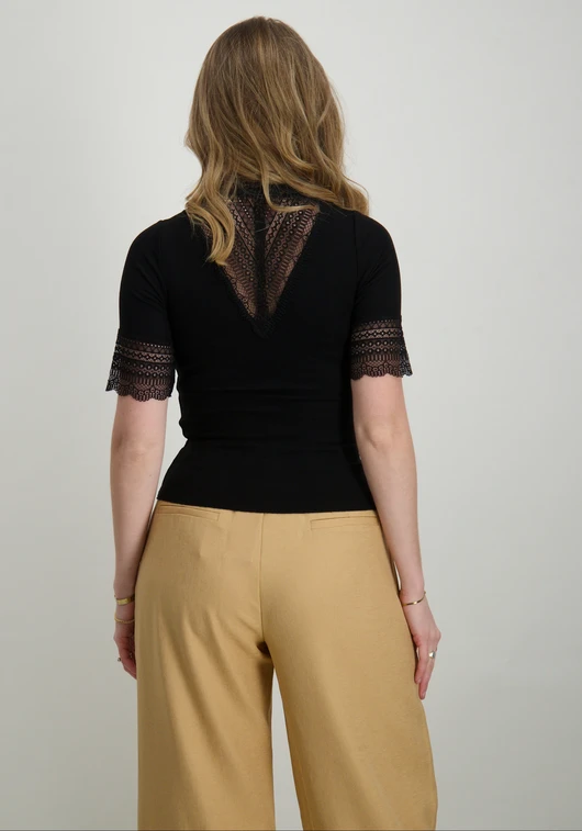 Only ONLTILDE HIGHNECK S/S TOP JRS NOOS 15335353