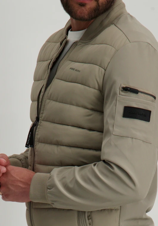 Pure Path Regular fit Padded Jackets 25010401