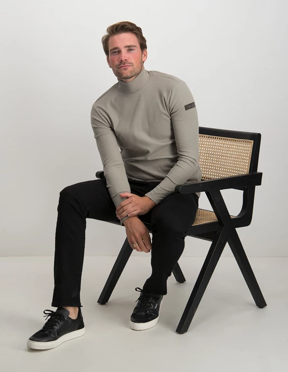 Purewhite Mockneck ribbed long sleeve with tw 22030102
