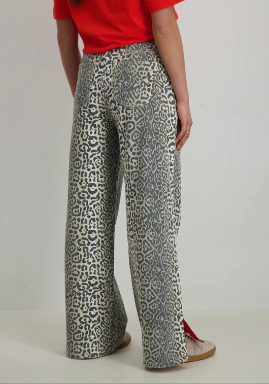 Refined Department Ladies woven straight leopard jeans HARVEY R2502176593