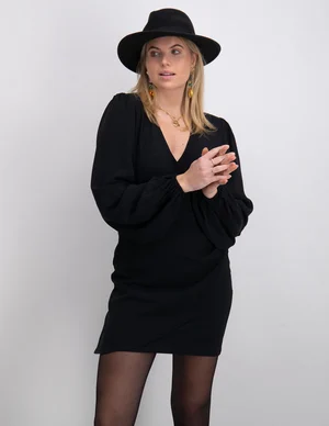 Refined Department Misha R22113212
