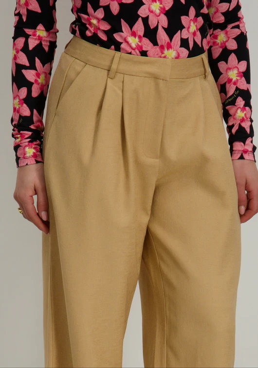 Studio Amaya JACKIE BROEK Jackie
