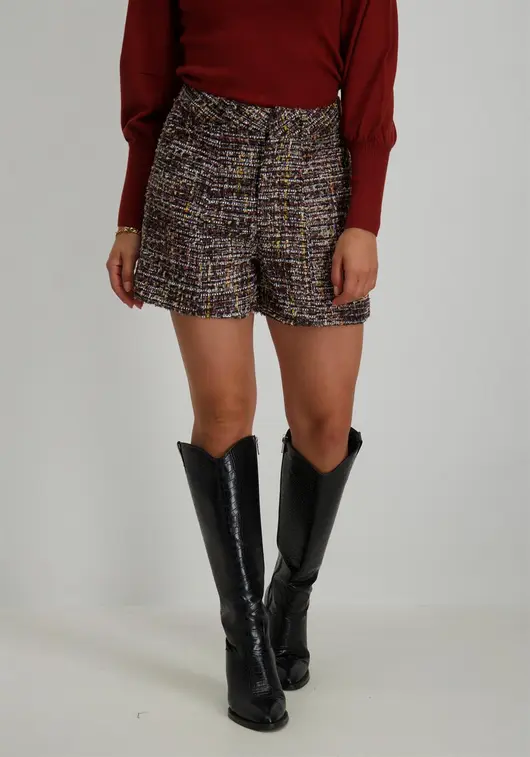 Studio Amaya Keet short