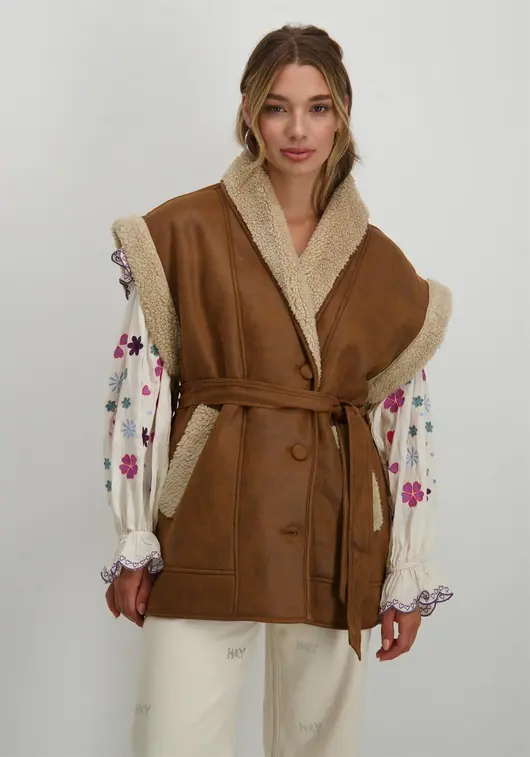Studio Amaya Maya gilet