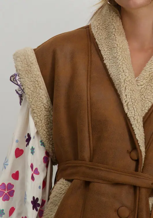 Studio Amaya Maya gilet