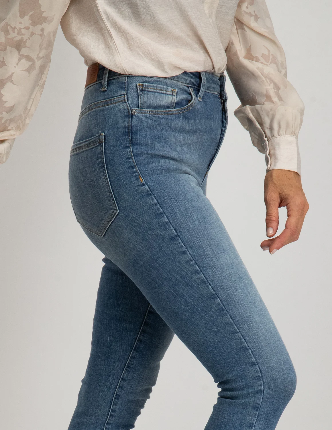 chrysant Bel terug Onderscheiden Vero moda VMSOPHIA HW SKINNY JEANS LT BL NOOS 10193330 licht blauw kopen  bij The Stone