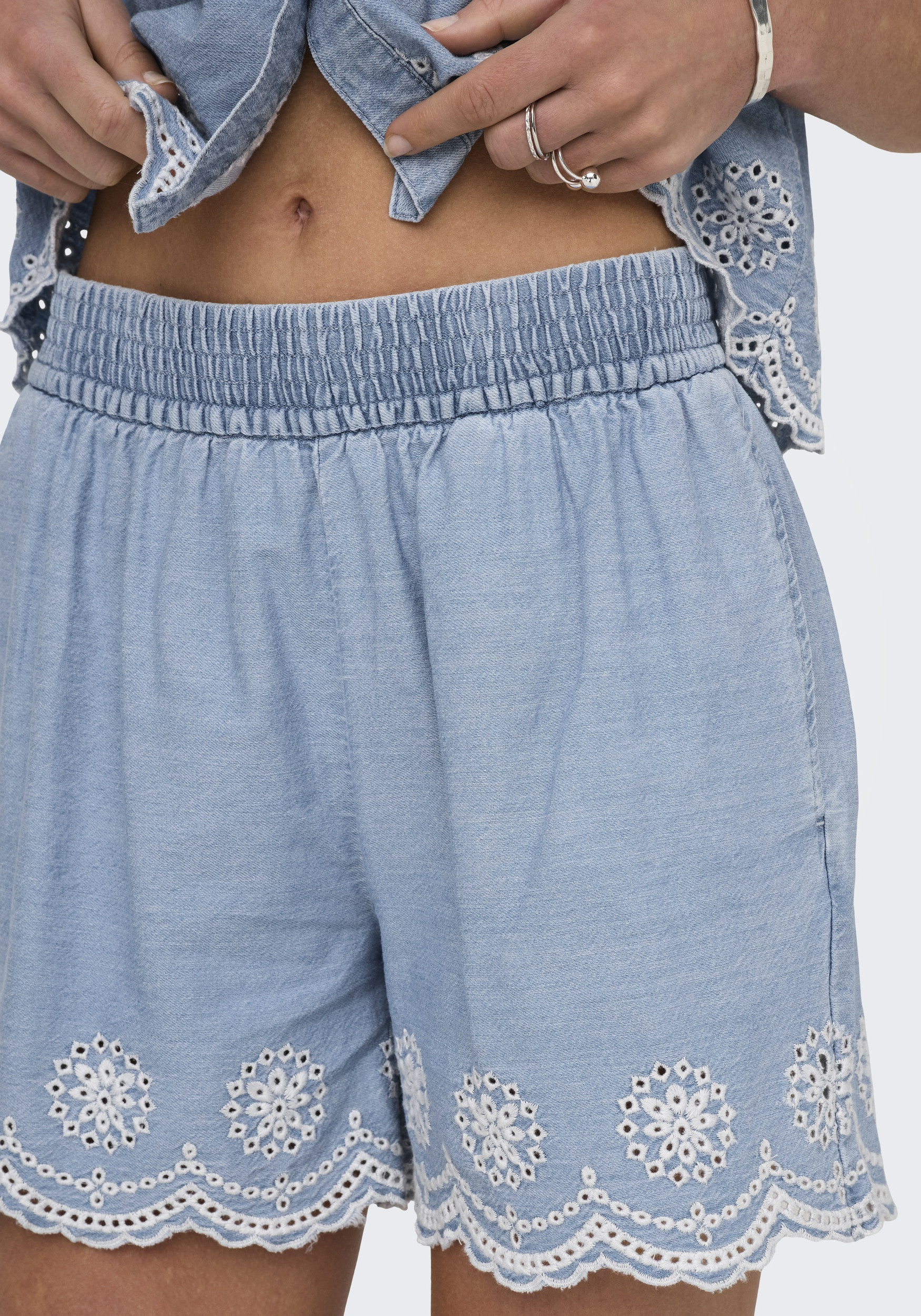 Only Short Moon 15348190 Licht blauw