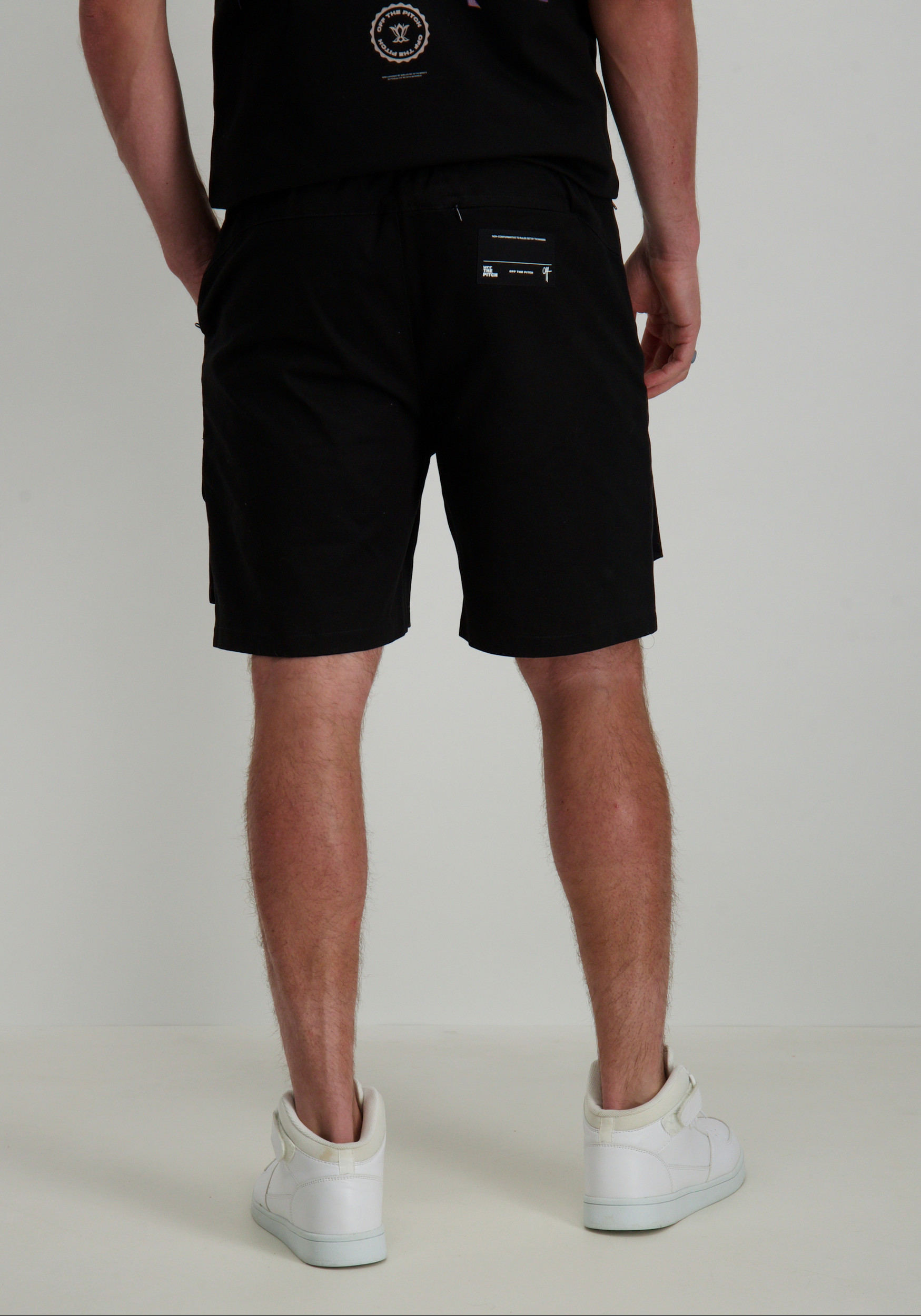 Off The Pitch Korte broek Utility cargo OTP241003 Zwart