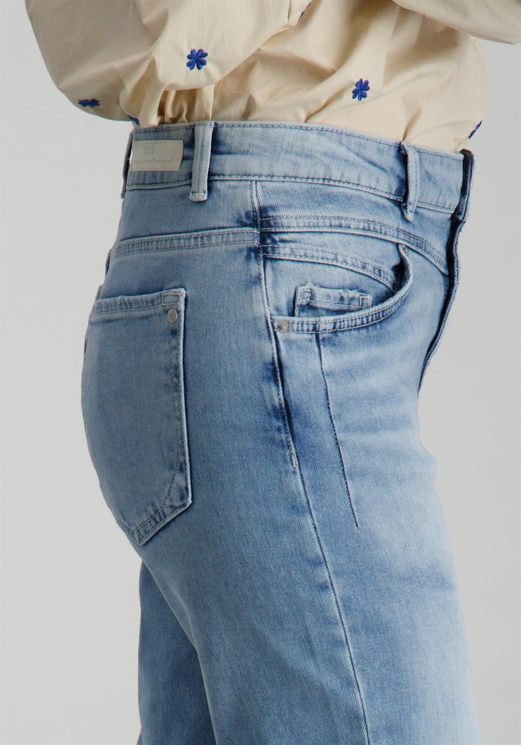 Cup of Joe Boyfriend jeans Victoria Licht blauw