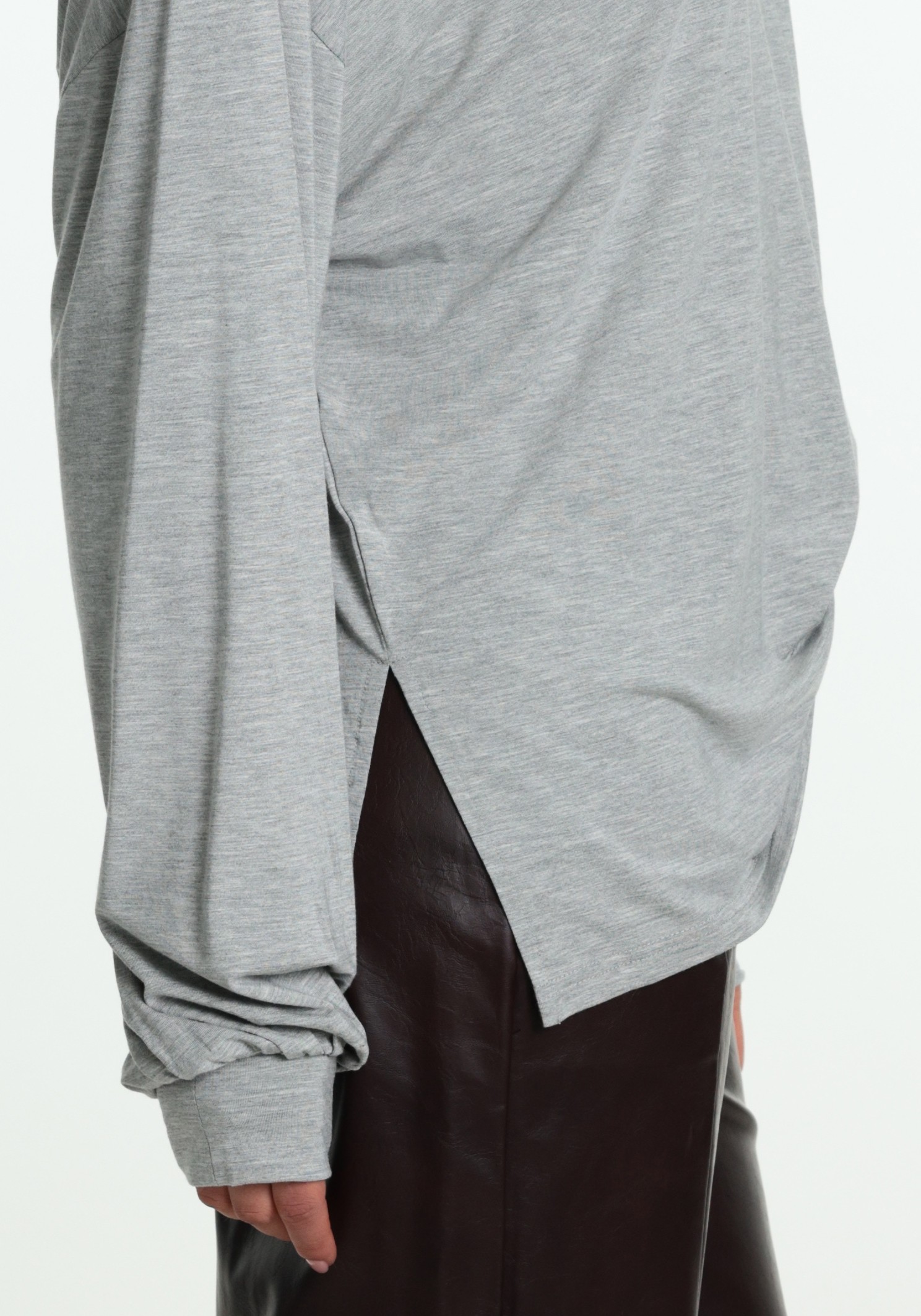 Studio Amaya T-shirt Kaki Kaki Grijs