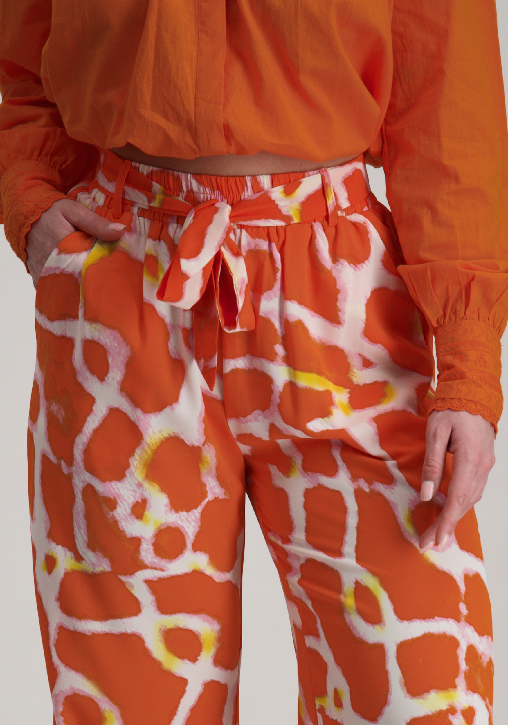 Amaya Amsterdam Broek Carmen Oranje