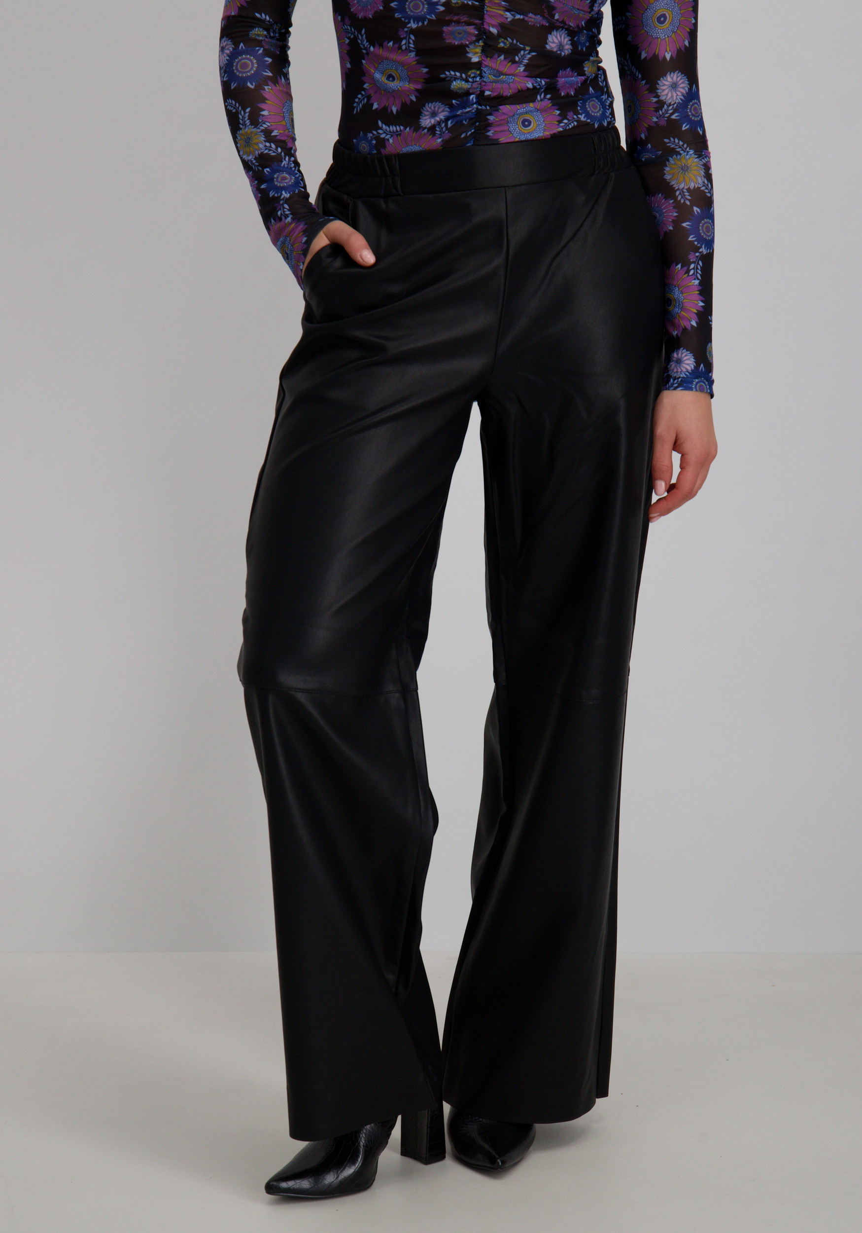 FREE|QUENT Broek Veggy 207054 Zwart