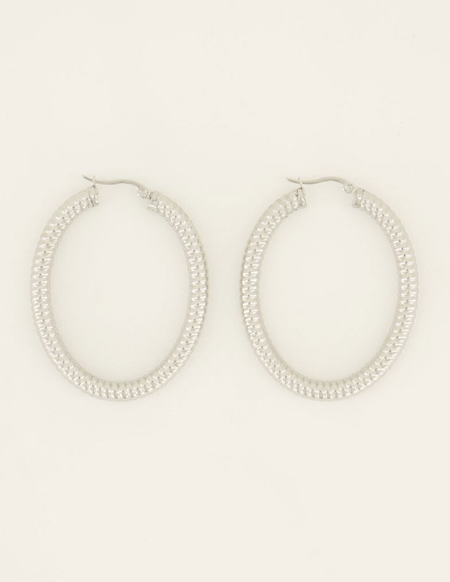 My Jewellery Oorringen ovaal met ribbels MJ07382 Zilver