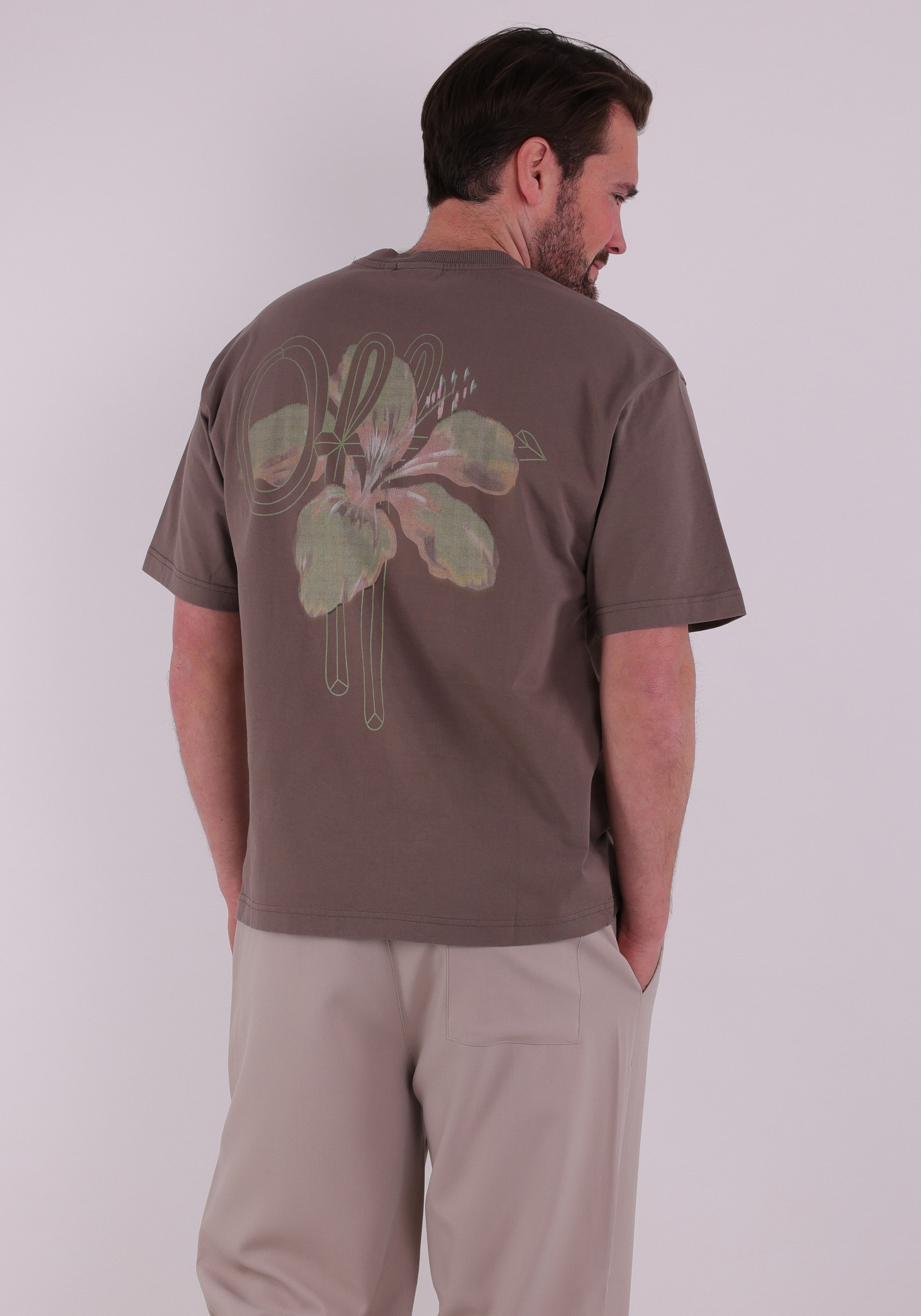 Off The Pitch T-shirt Corsage OTP261027 Bruin