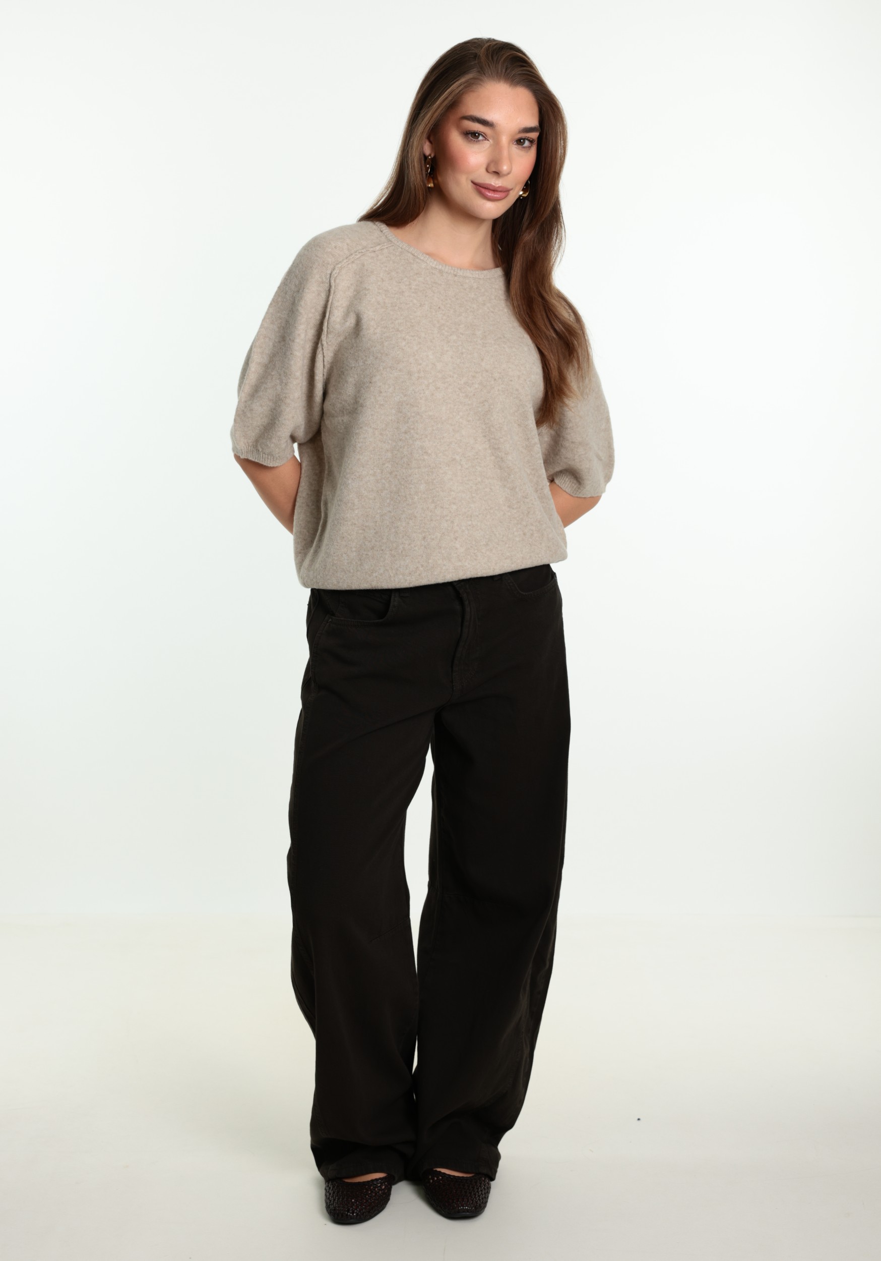 Ichi Trui Dasila 20126069 Beige