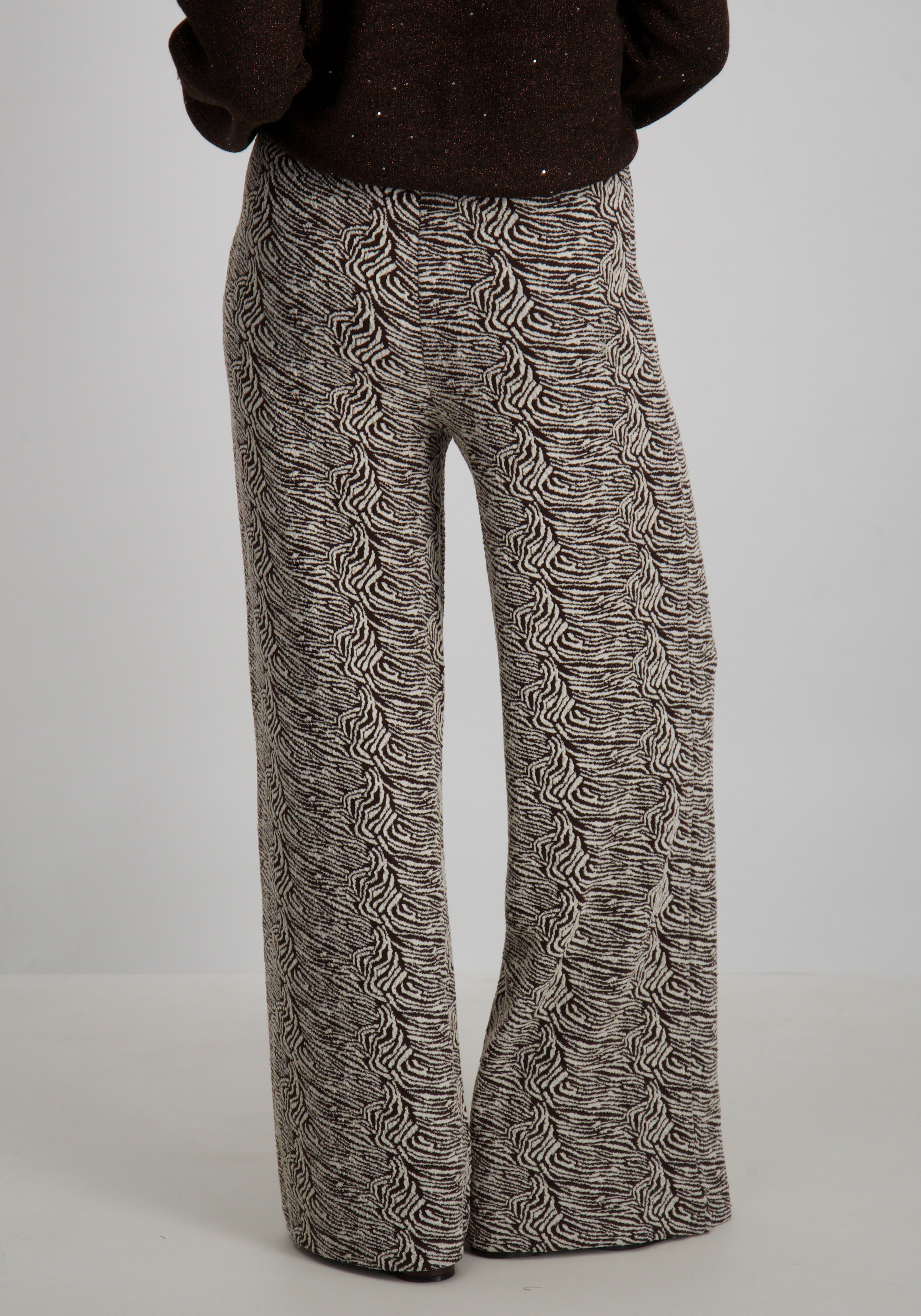 Ichi Broek Oelly 20125479 Donker bruin