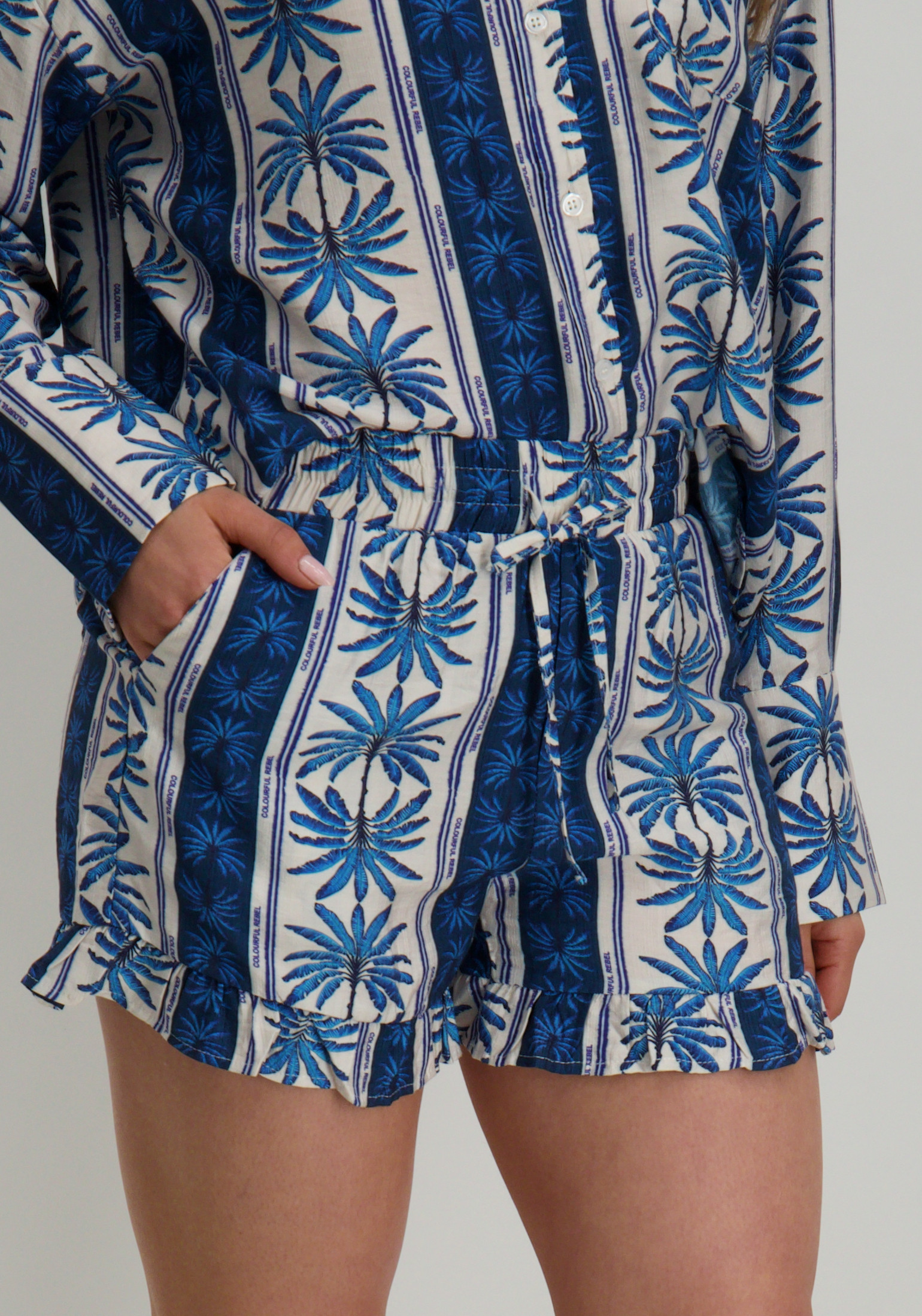 Colourful Rebel Short palm ruffle WS116940 Blauw