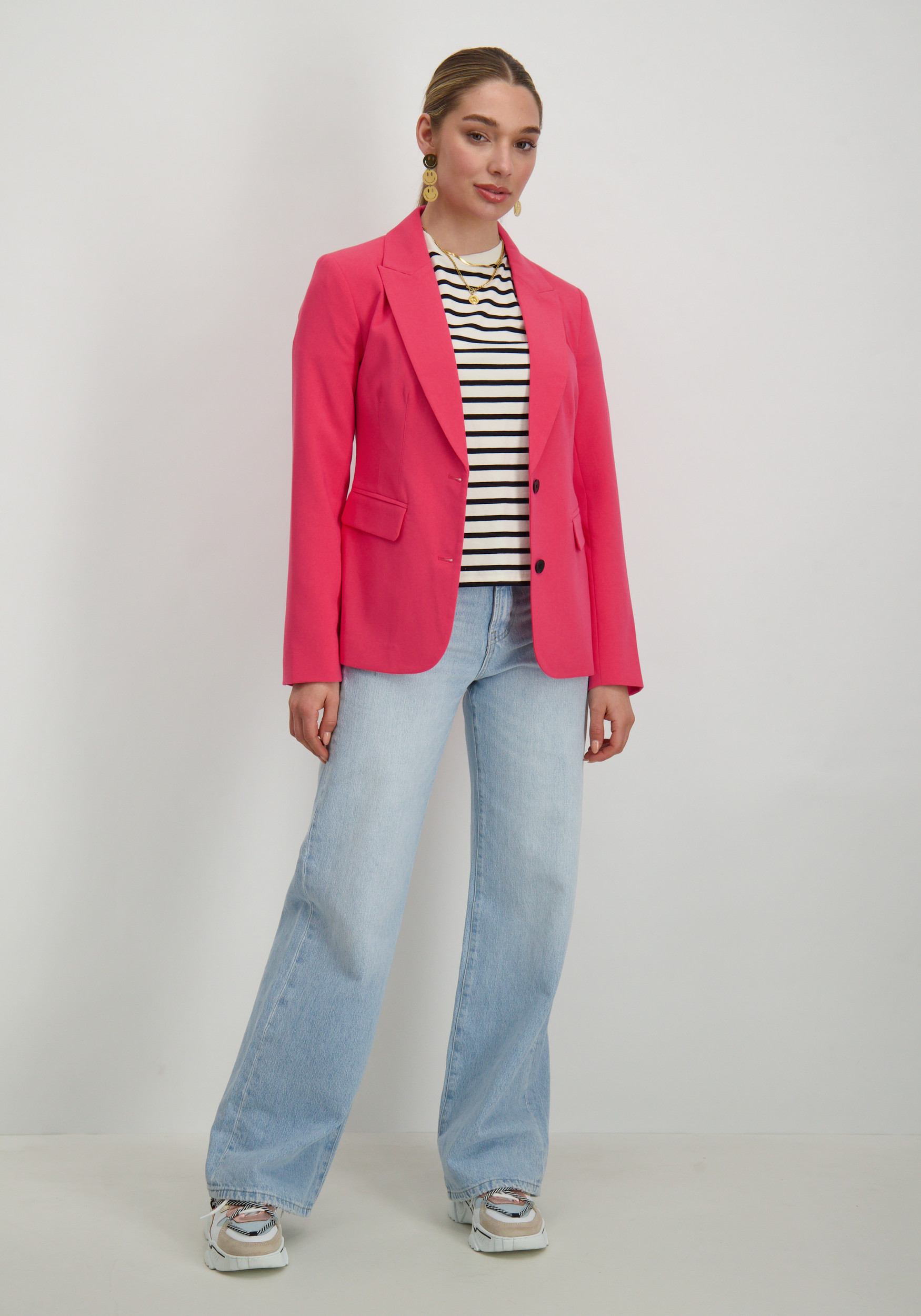 Only T-shirt Livina 15272227 Zwart