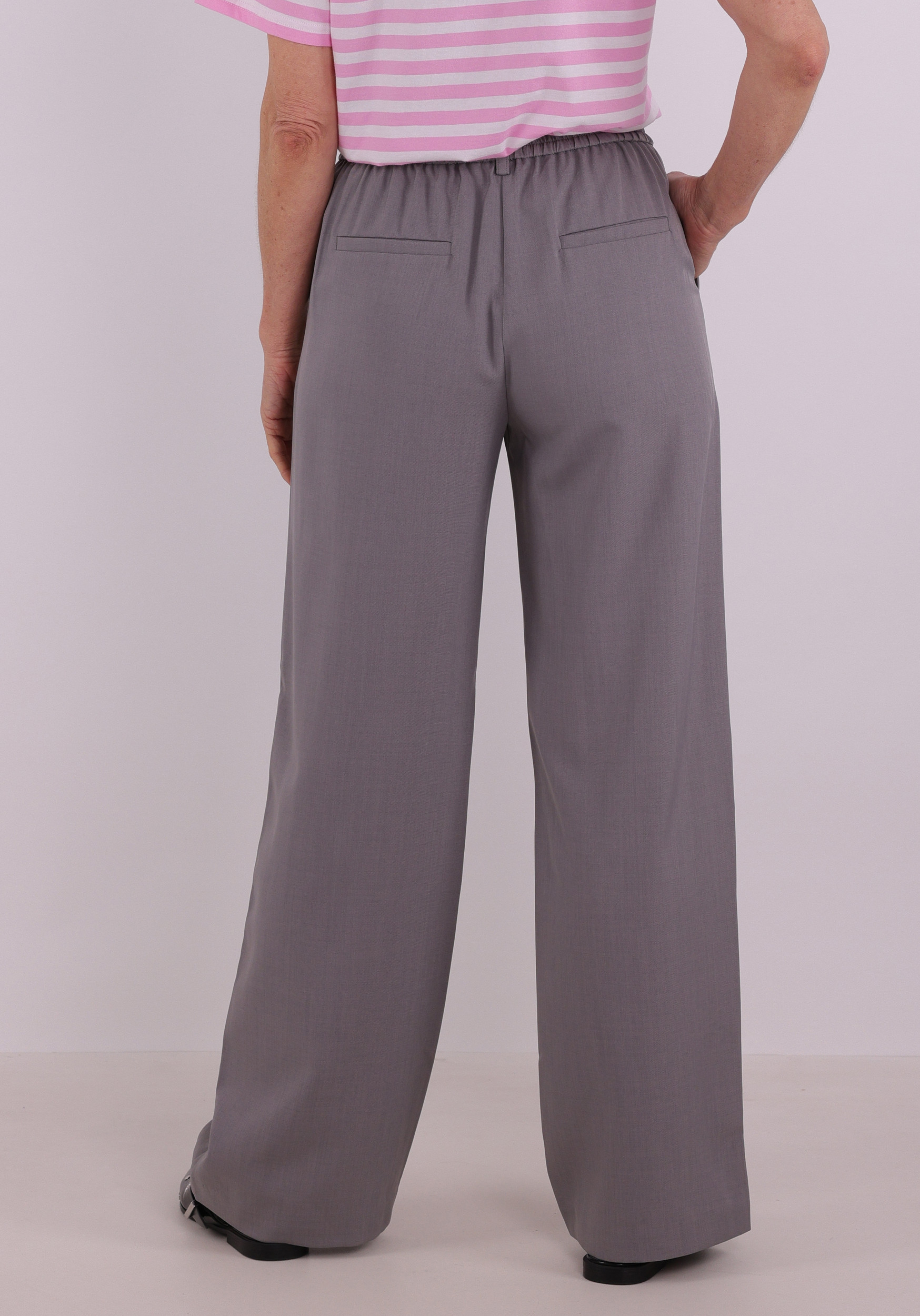 Ichi Broek Fava 20125679 Midden grijs