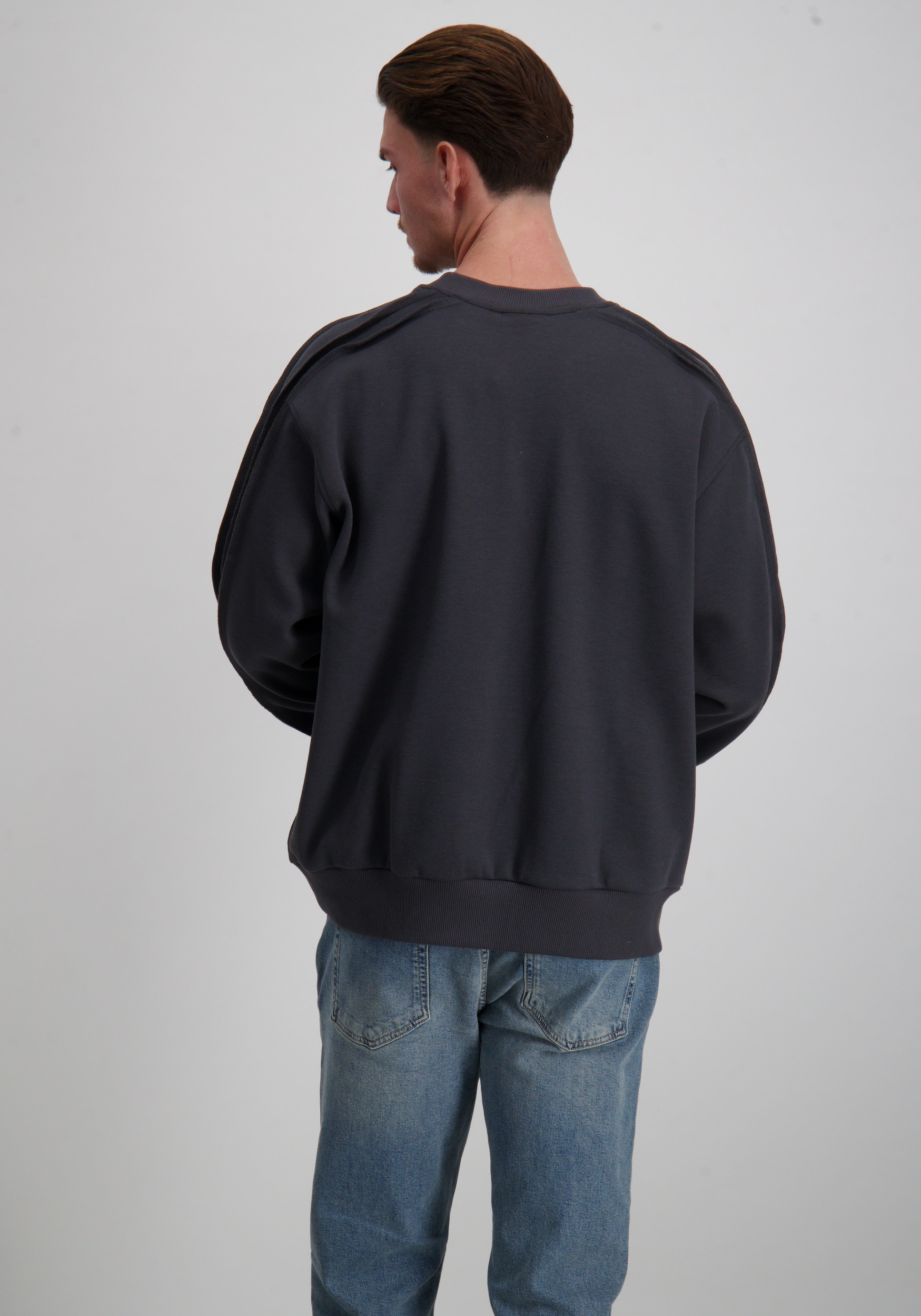 Off The Pitch Sweater Raw edge panel OTP253005 Donker Grijs