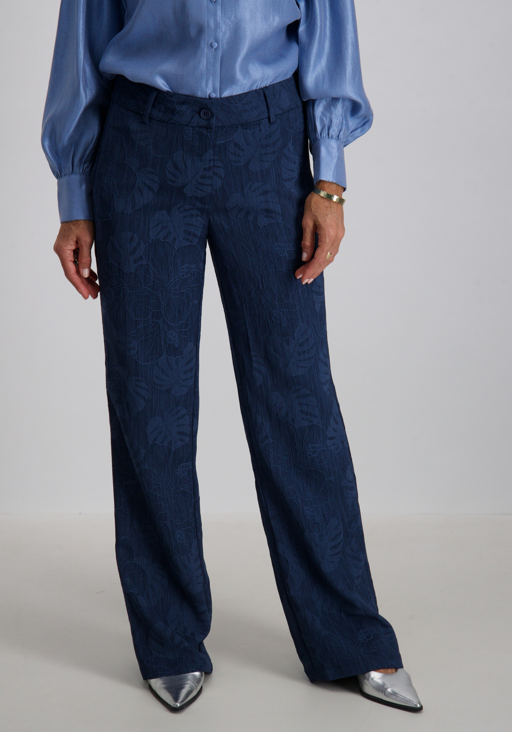 Geisha Broek met bloemen reliëf 51601-26 Raf blauw