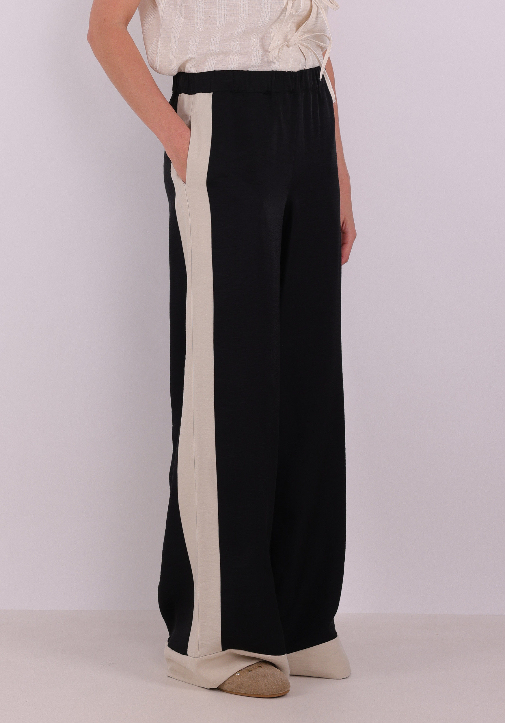 Jansen Amsterdam Broek OLENE SS26 Zwart