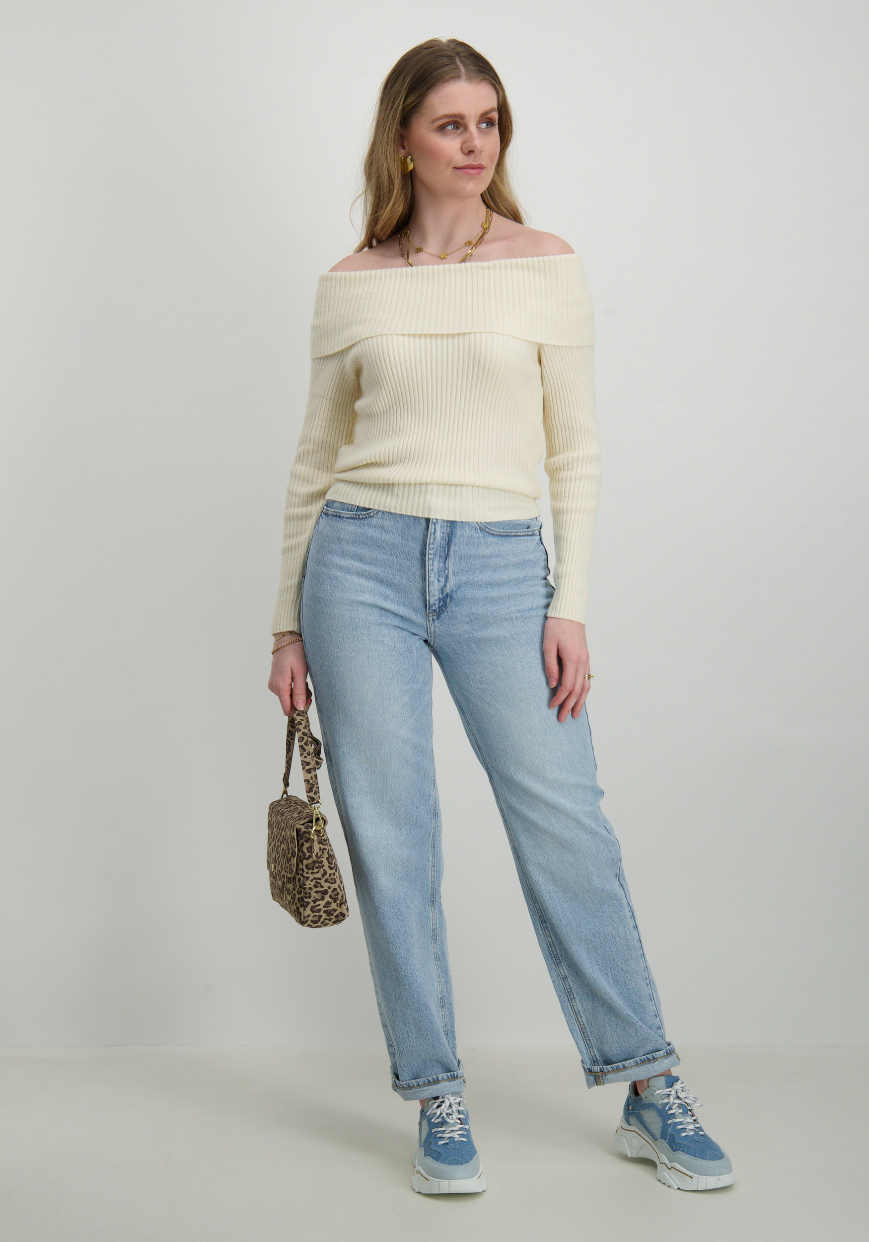 Only Trui Katia off shoulder 15311830 Wolwit-ecru