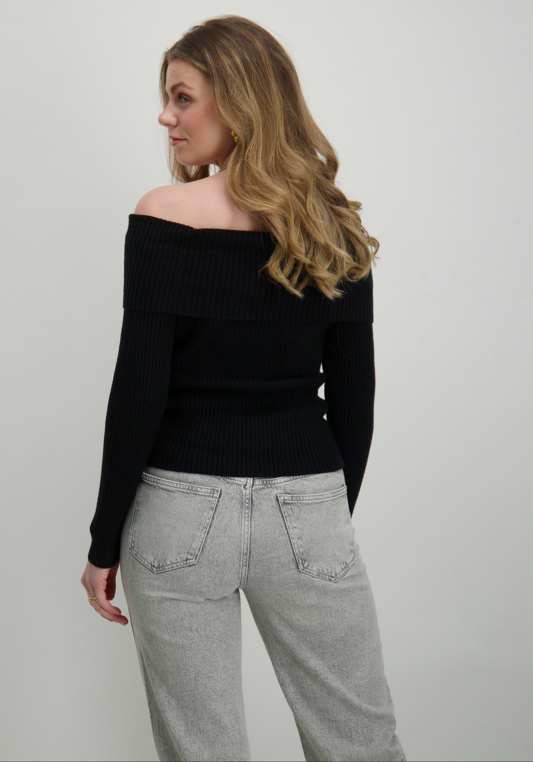 Only Trui Katia off shoulder 15311830 Zwart
