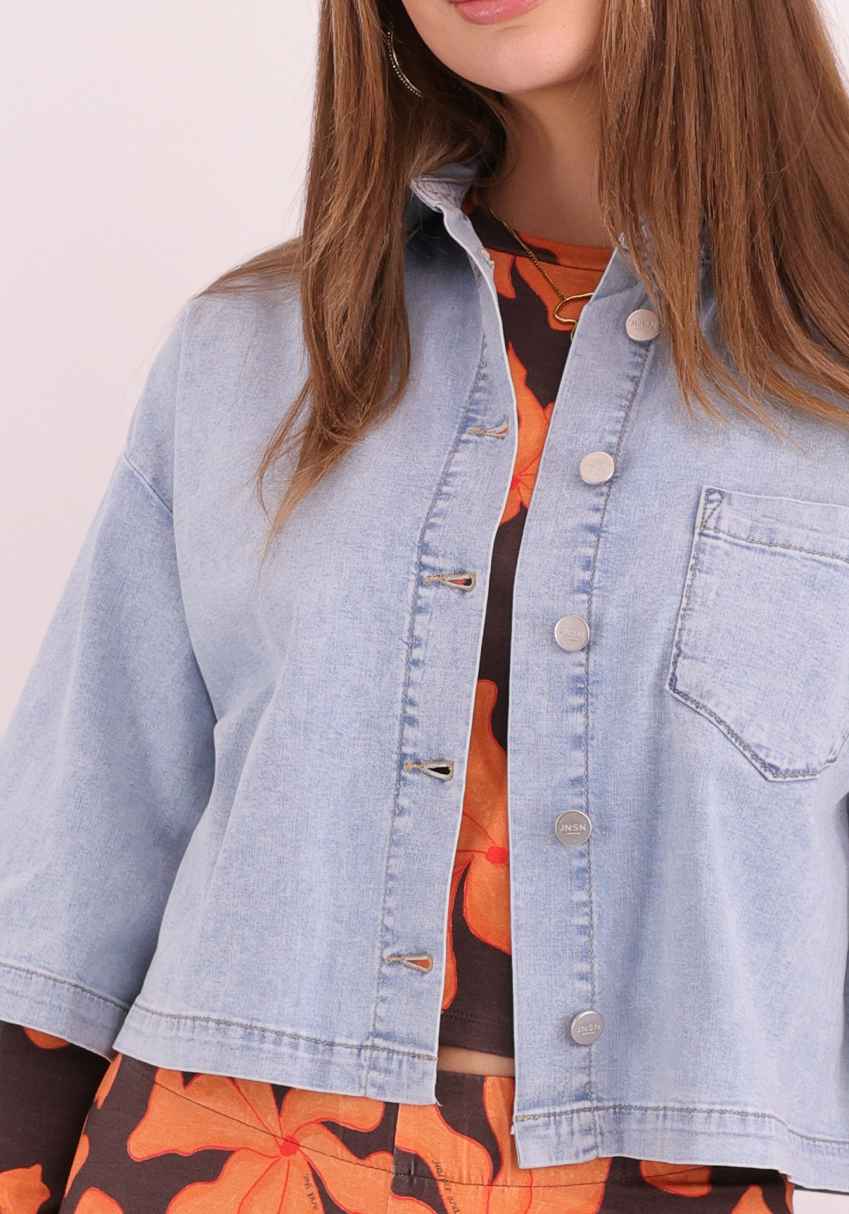 Jansen Amsterdam Spijkerjack MABEL SS26 Licht blauw