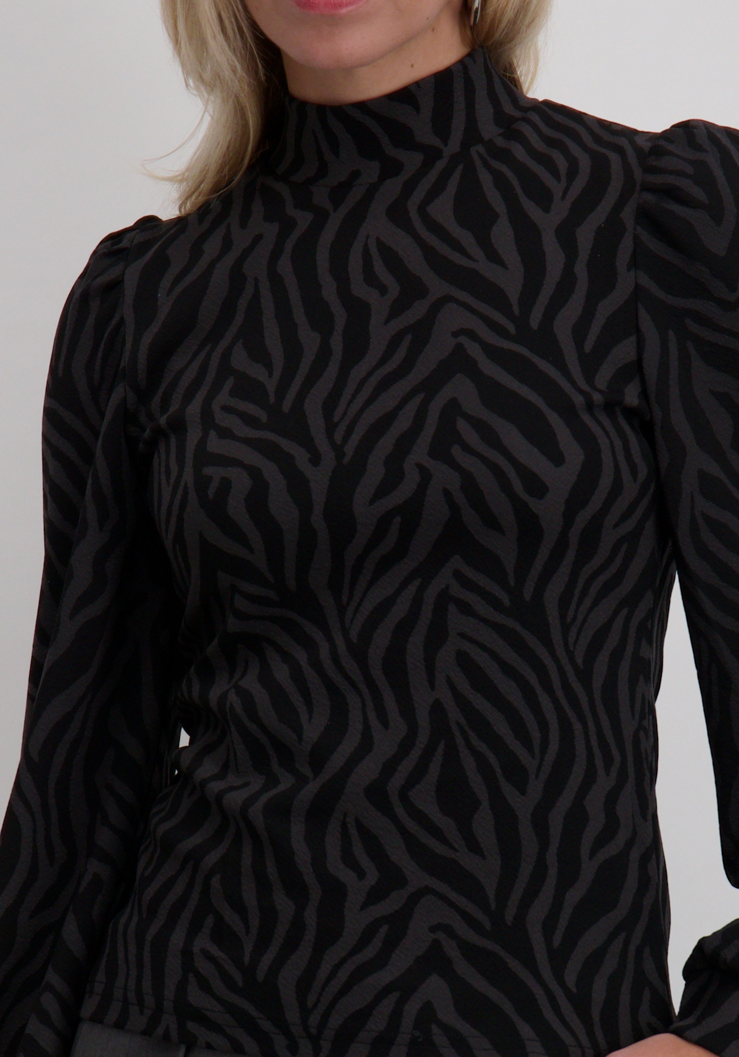 Lofty Manner Top Maren QK09 Grijs